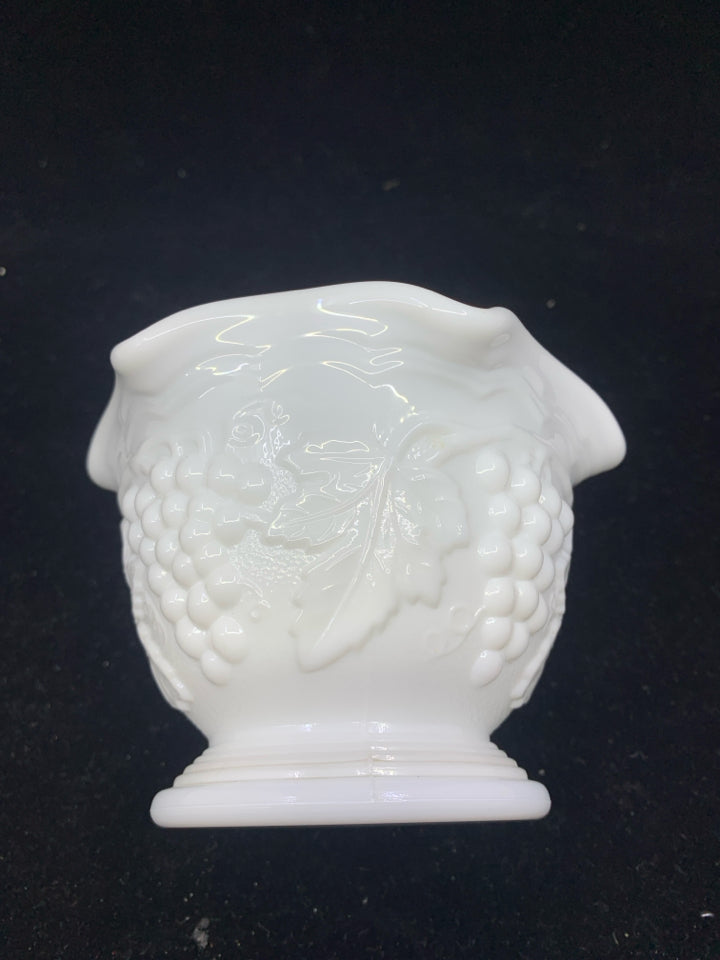 VTG WHITE EMBOSSED CANDY DISH.