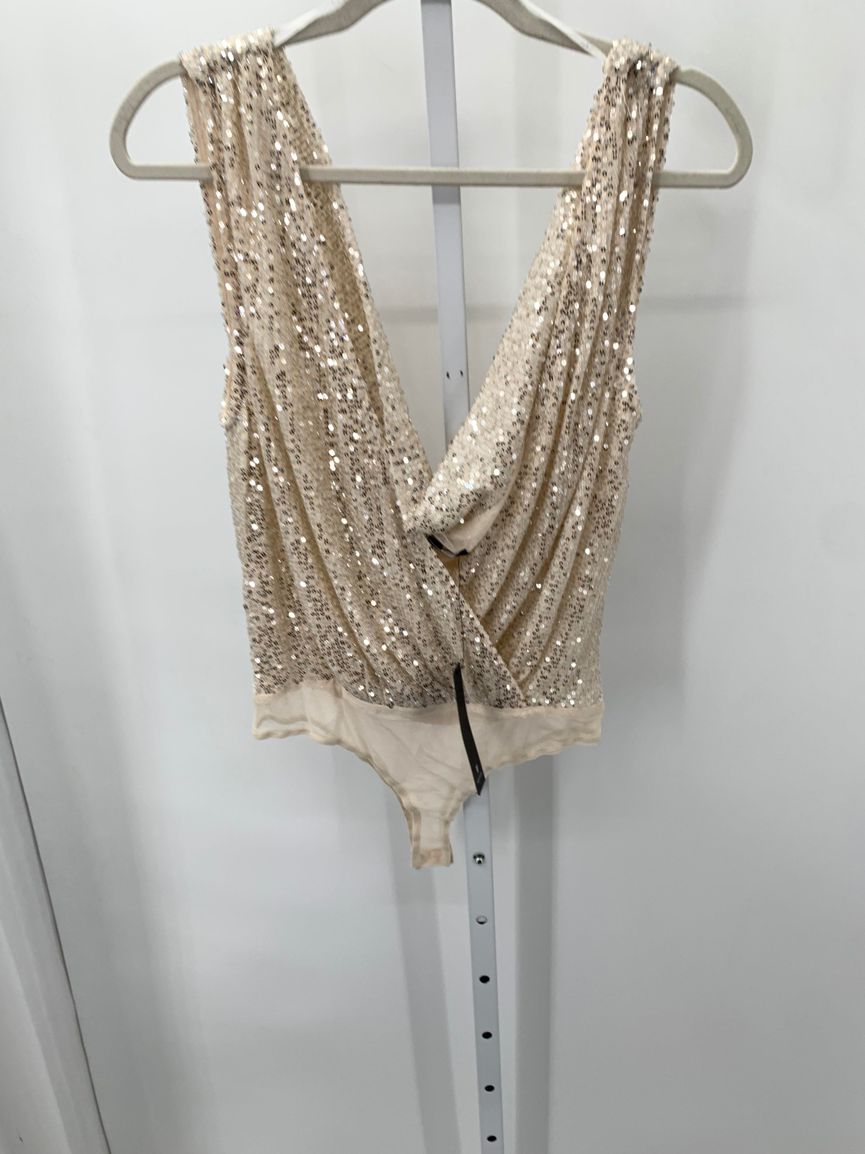 Lulus Size Small Juniors Sleeveless Shirt