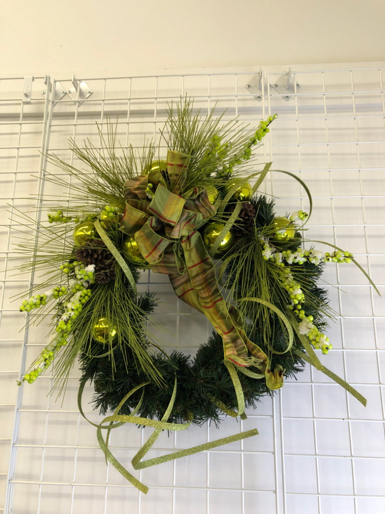 WREATH GREEN GLITTER RIBBON BULBS.