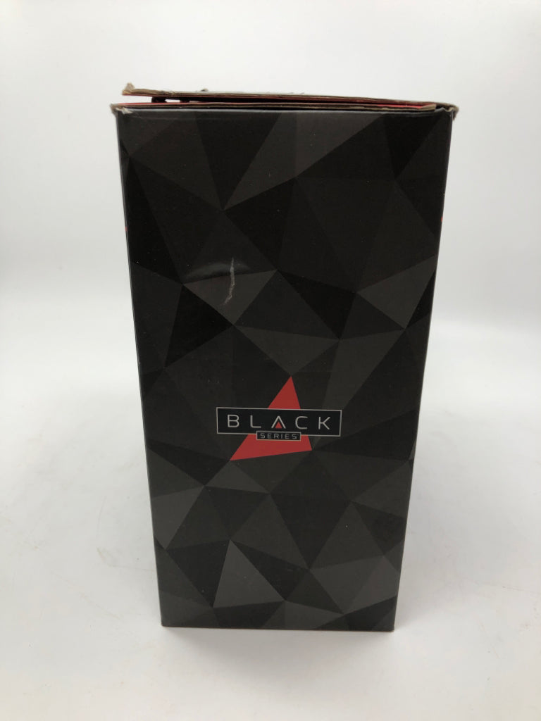 NIB BLACK PORTABLE AIR COMPRESSOR.
