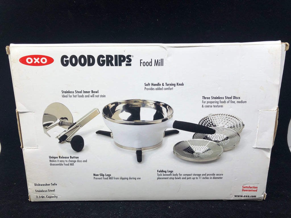 NIB FOOD MILL OXO GOOD GRIPS.