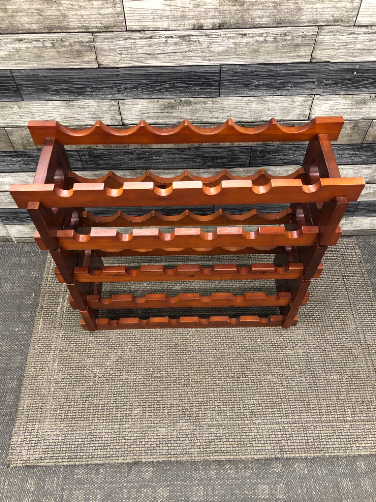 5-LAYER WOODEN WINE-RACK.