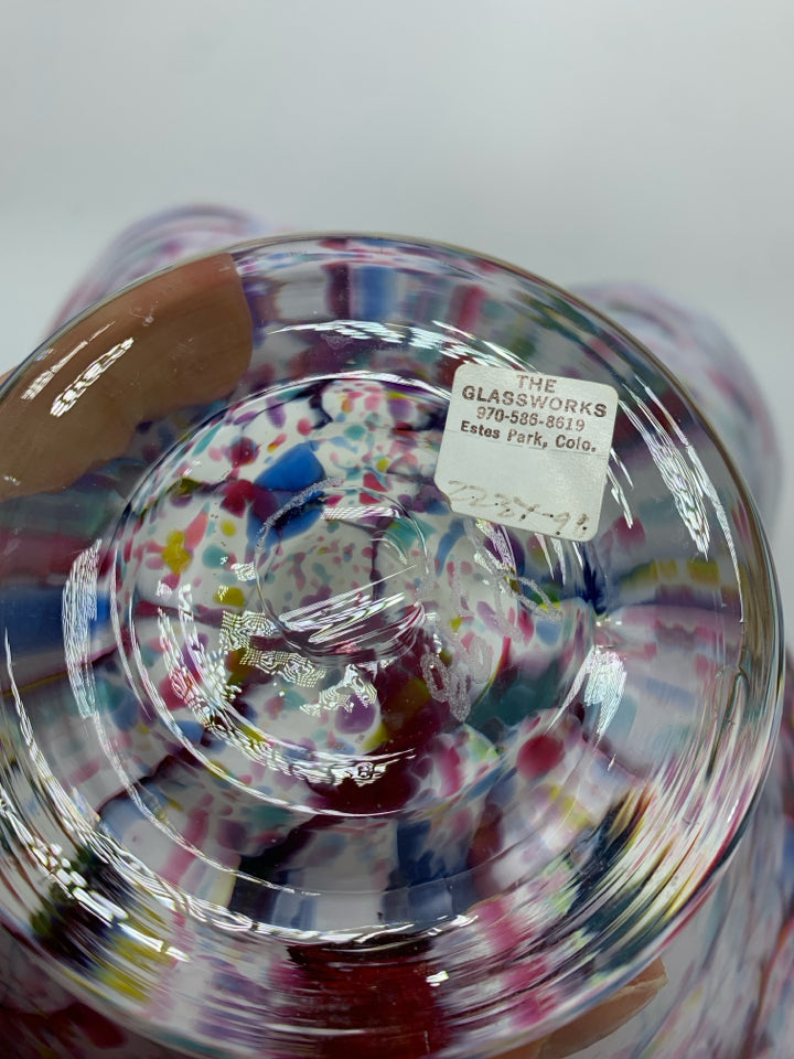 MULTI COLORED BLOWN GLASS BOWL W/RUFFLED EDGE.