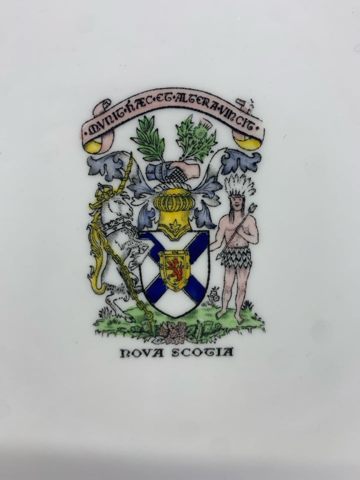 VTG NOVA SCOTIA SERVING DISH.