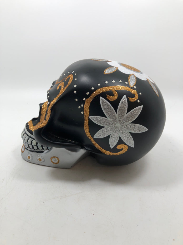 RESIN GLITTER SUGAR SKULL DECOR- CHRISTOPHER RADKO.