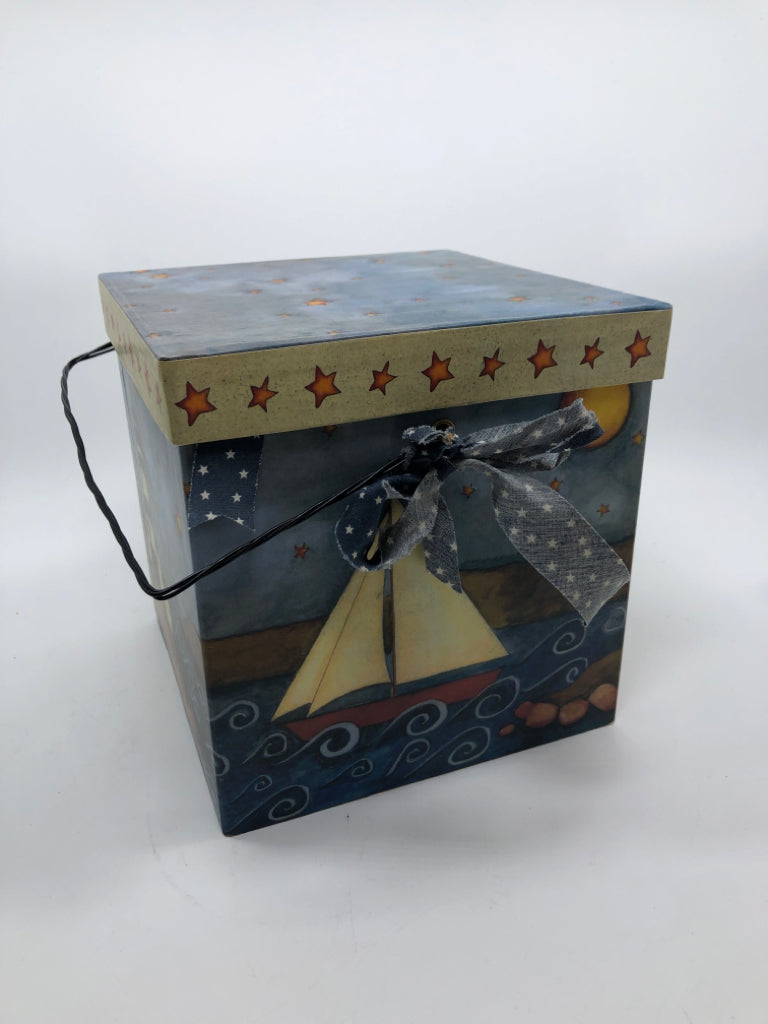 3PC SAILBOAT/LIGHTHOUSE THEMED NESTING BOXES.