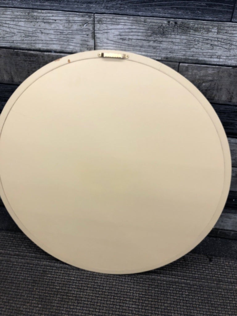 CREAM FLORAL ROUND MIRROR.