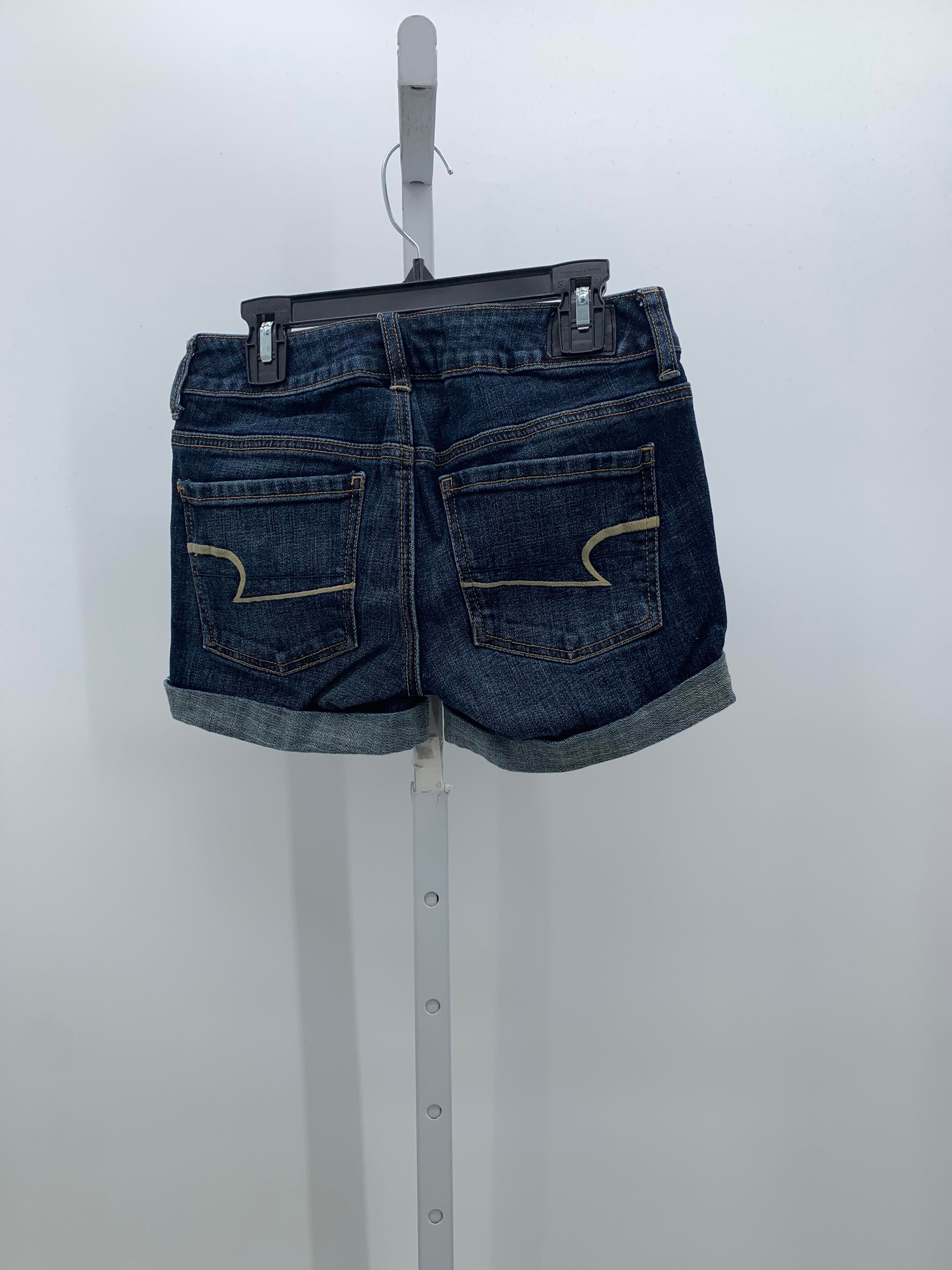 American Eagle Size 2 Juniors Shorts
