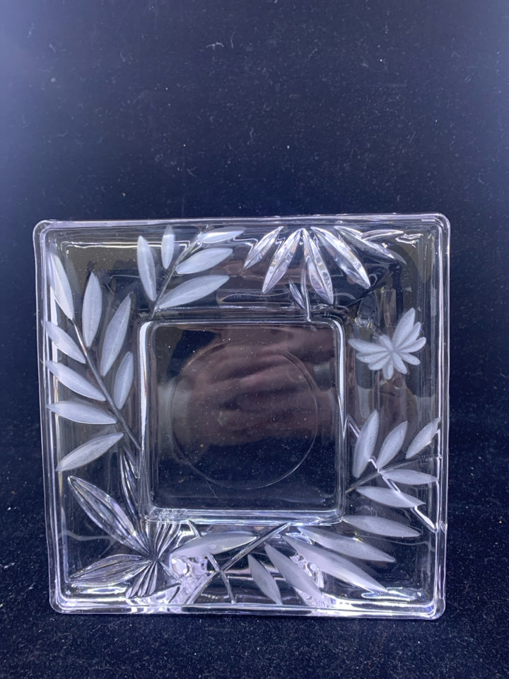 ETCHED CRYSTAL PICTURE FRAME.