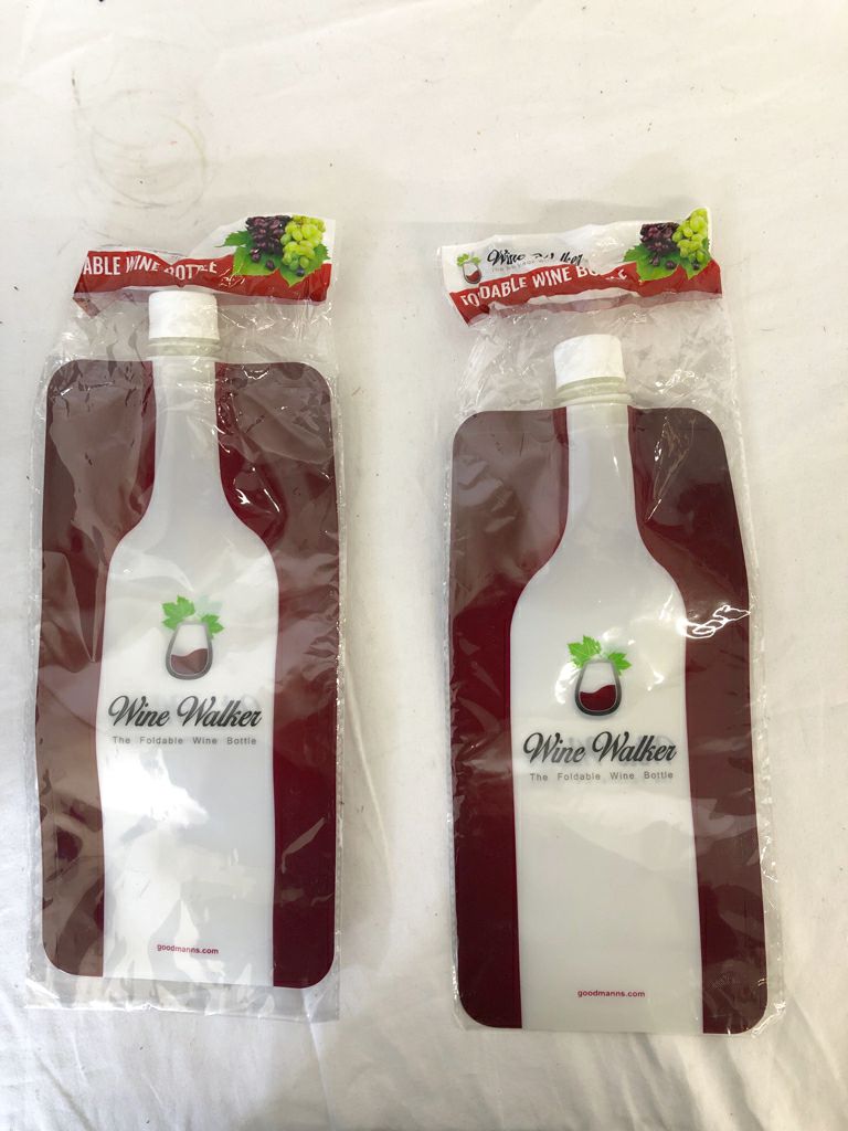 2 NIP FOLDABLE WINE BOTTLE.