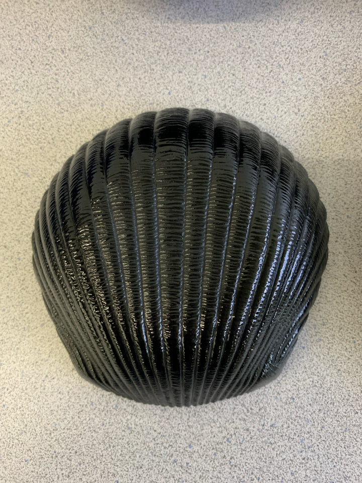 14 PC BLACK SHELL DESSERT PLATES & BOWLS.