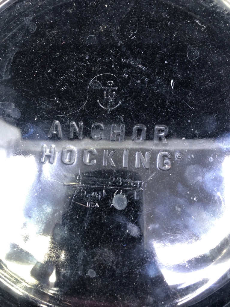 ANCHOR HOCKING PIE DISH.