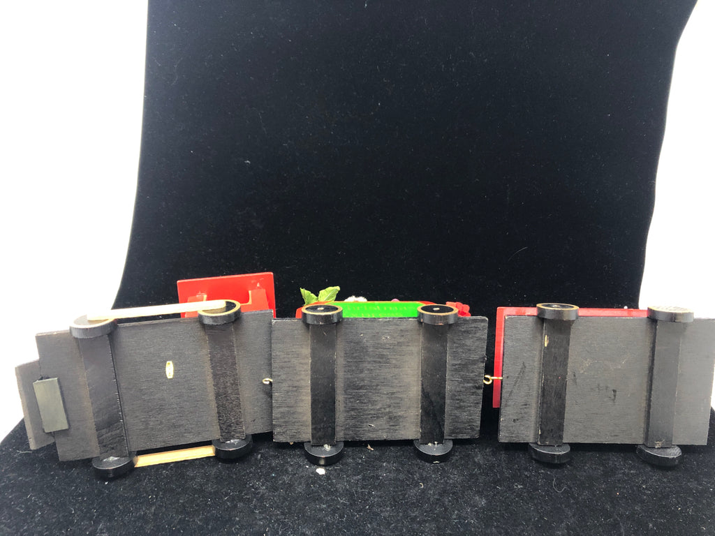 3PC WOOD DECORATIVE CHRISTMAS EXPRESS TRAIN.