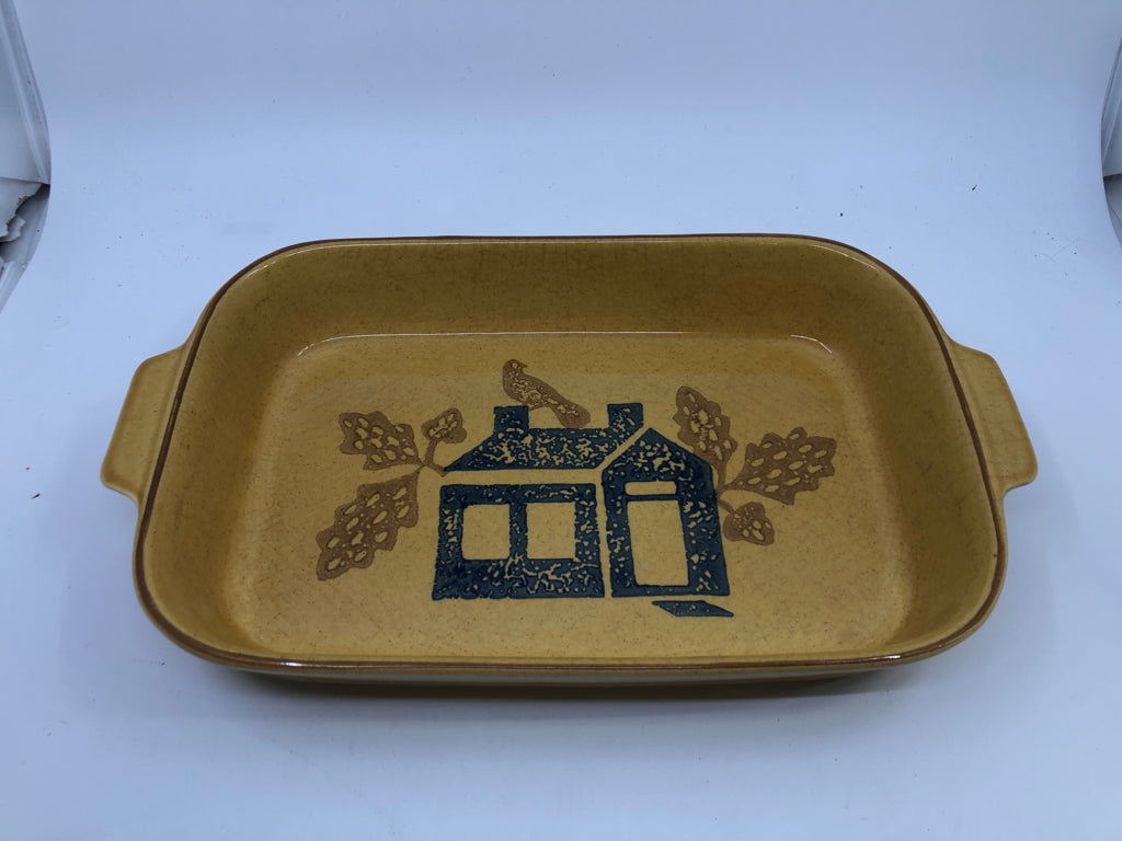 TAN W BLUE HOUSE RECTANGLE BAKING DISH.