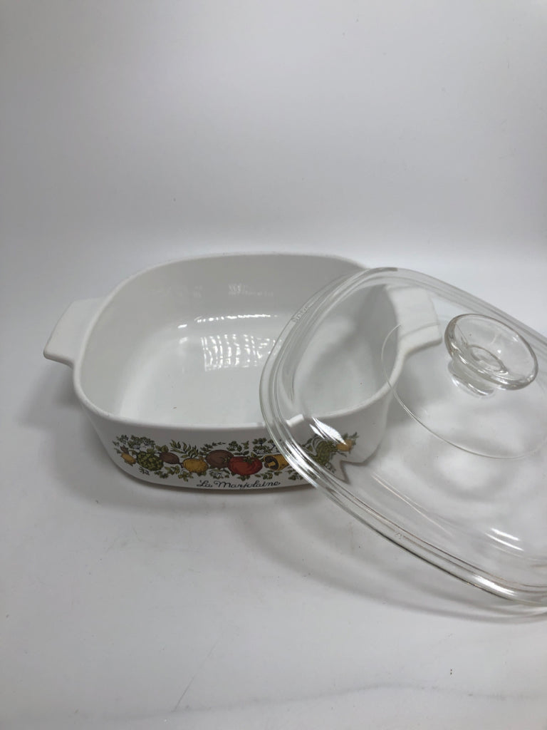 CASSEROLE DISH W/LID.