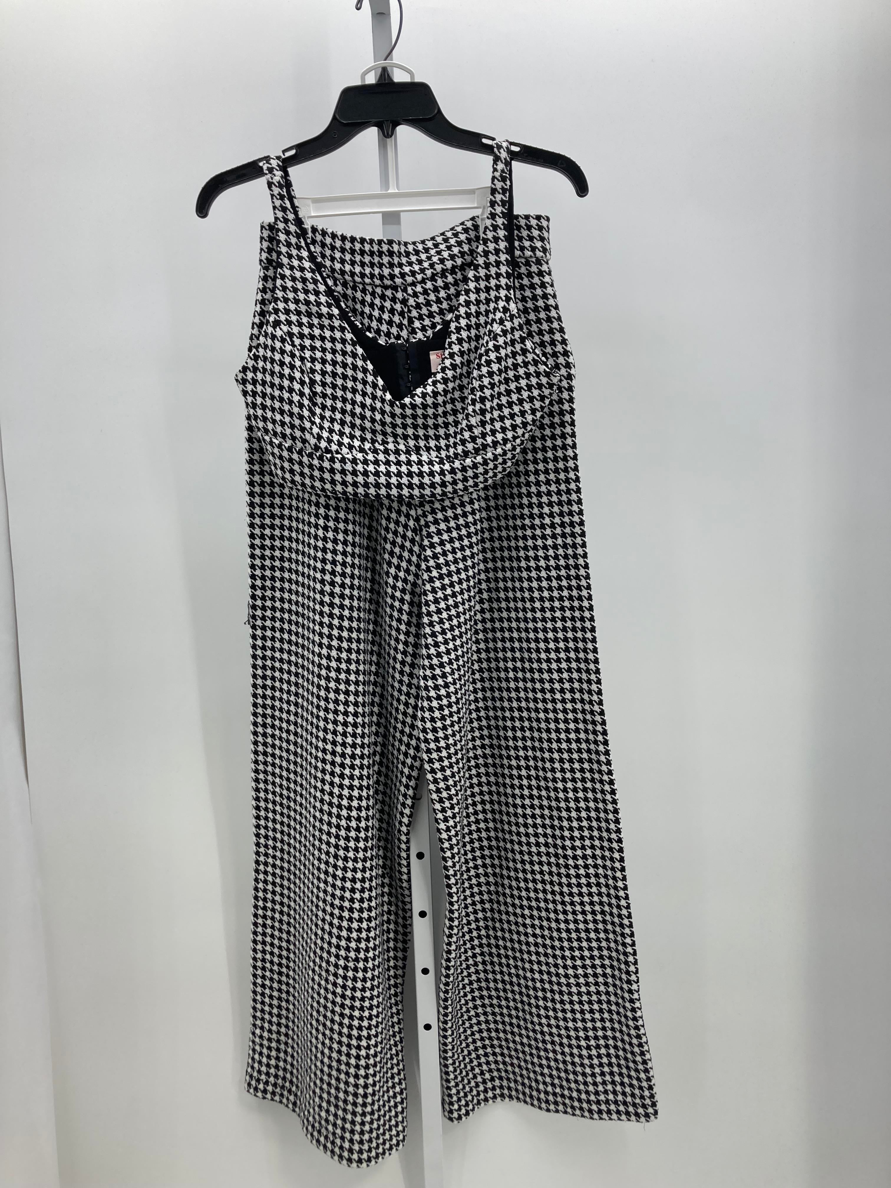 Size 6 Juniors 2pc. Outfit