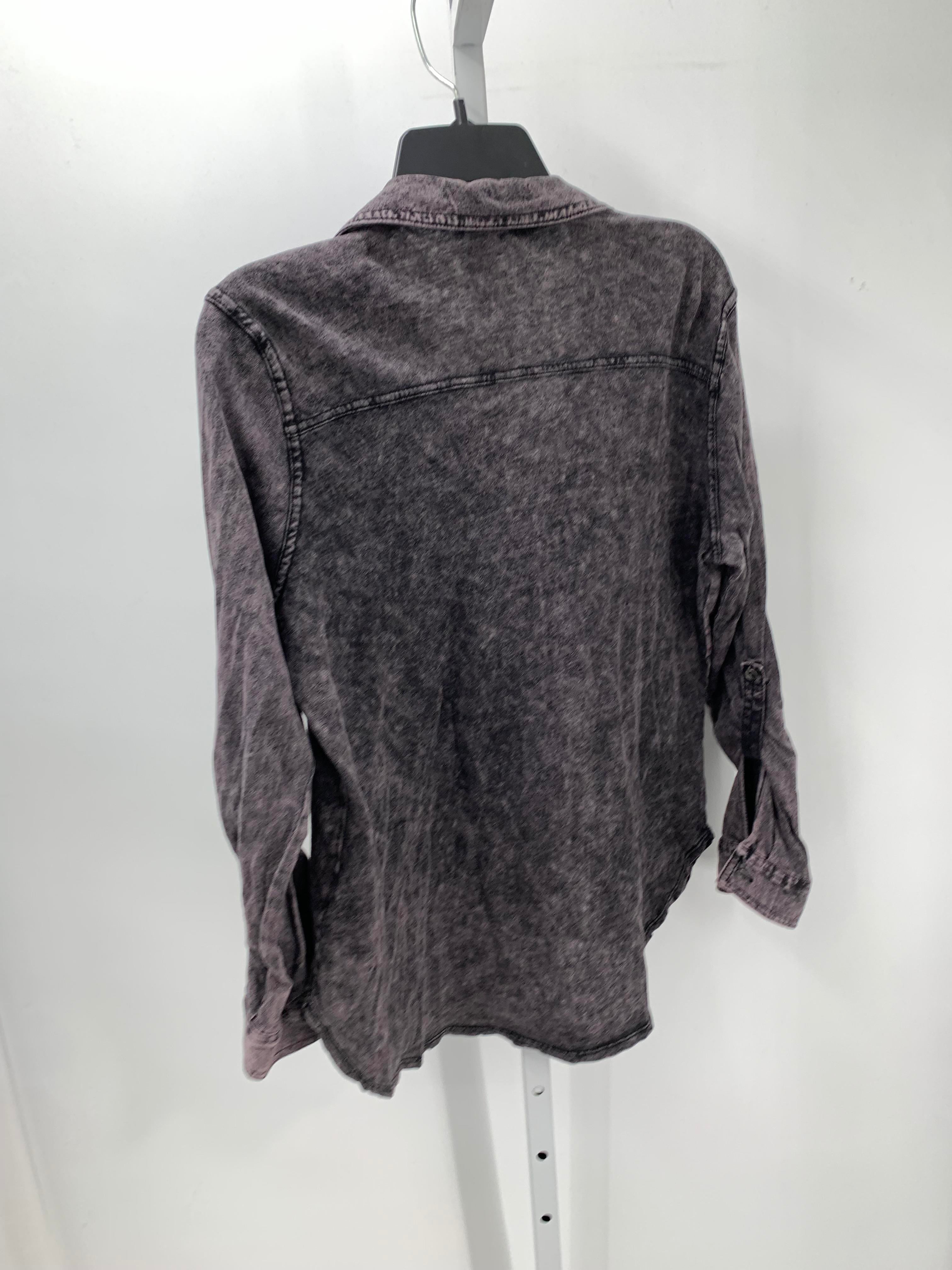 Rock & Republic Size Medium Misses Long Sleeve Shirt