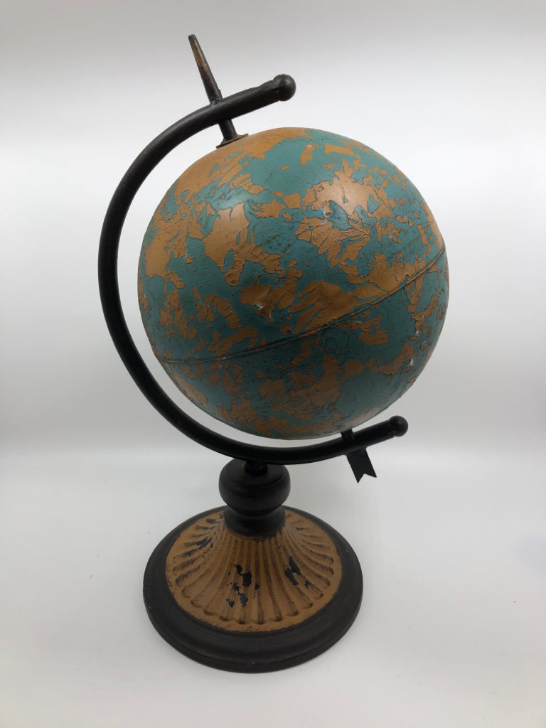 RUSTIC GLOBE.