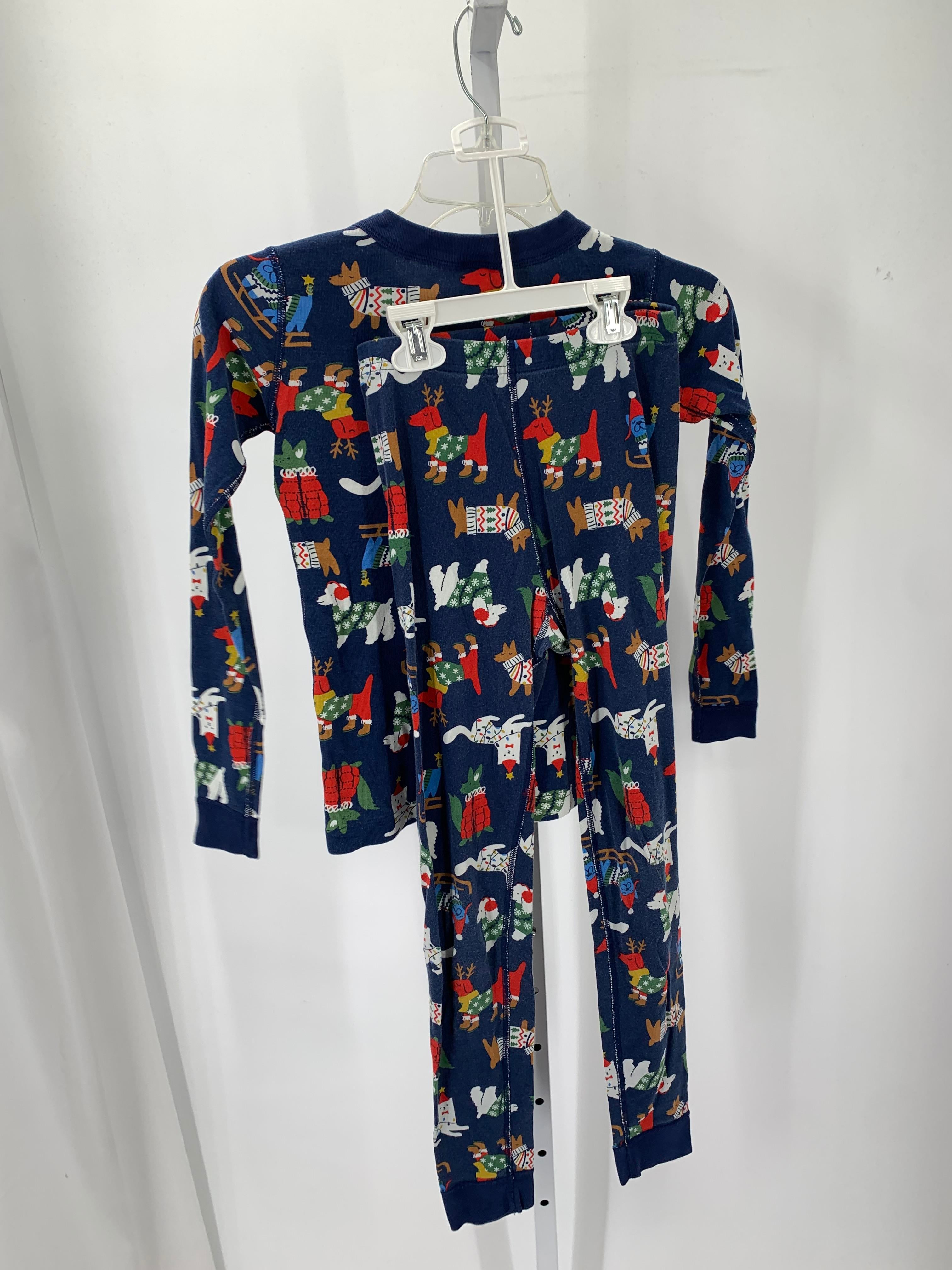 PAJAMAS CATS AND DOGS.