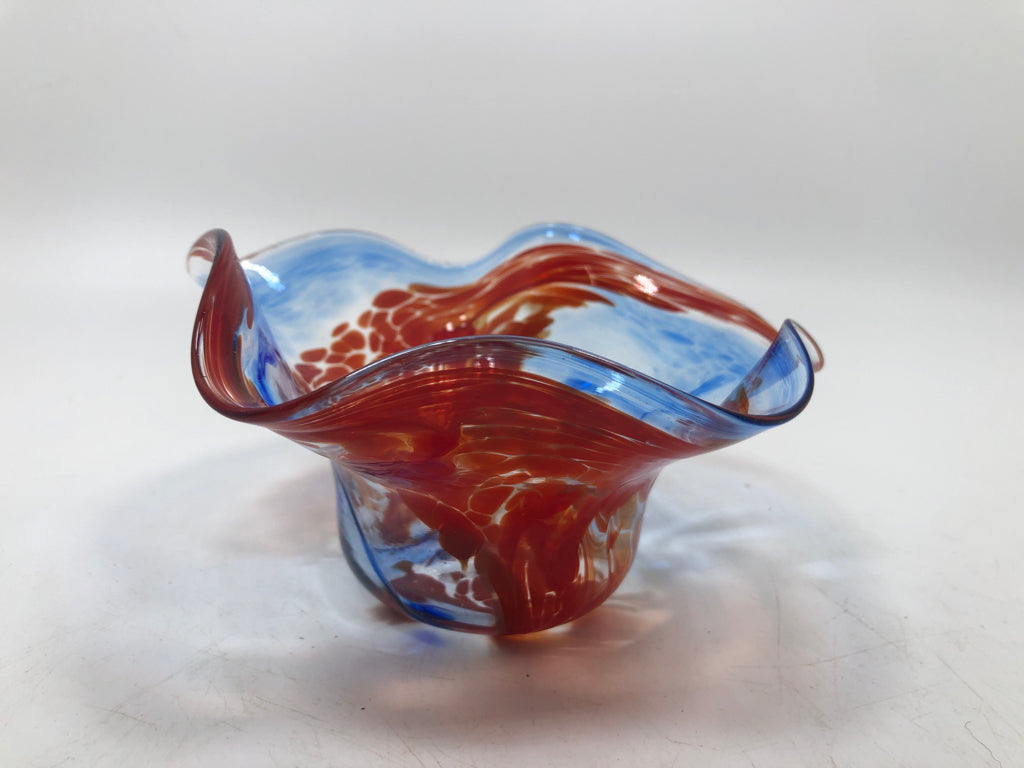RED/BLUE SWIRL GLASS BOWL.