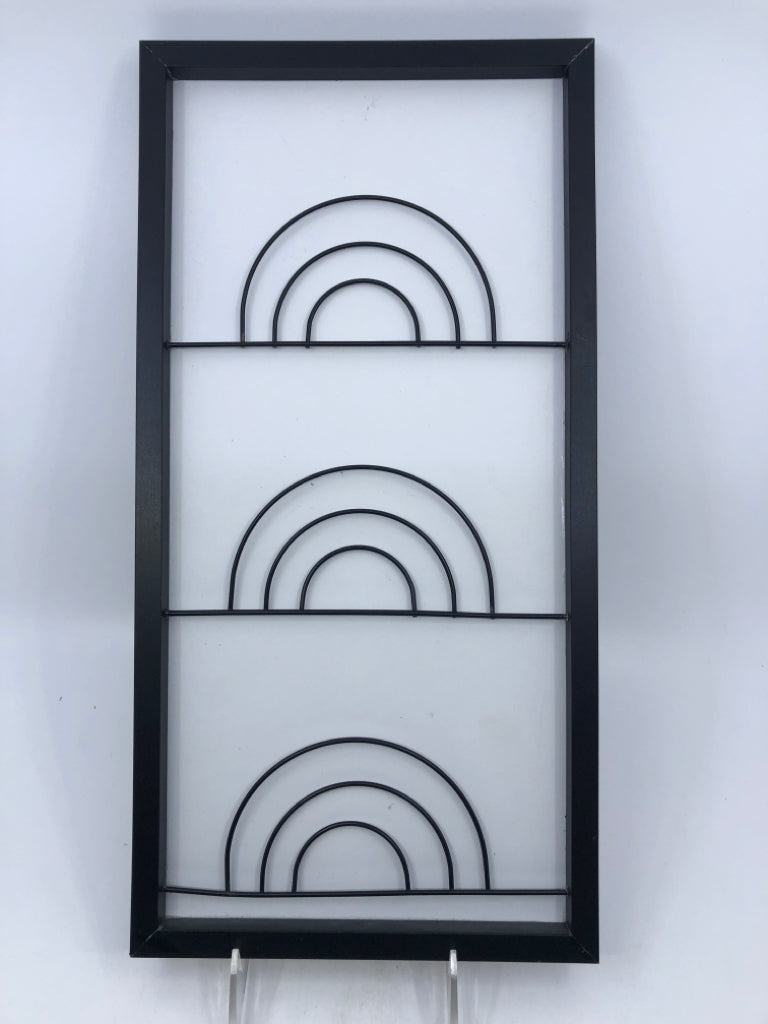 BLACK AND WHITE RAINBOW WALL HANGING.