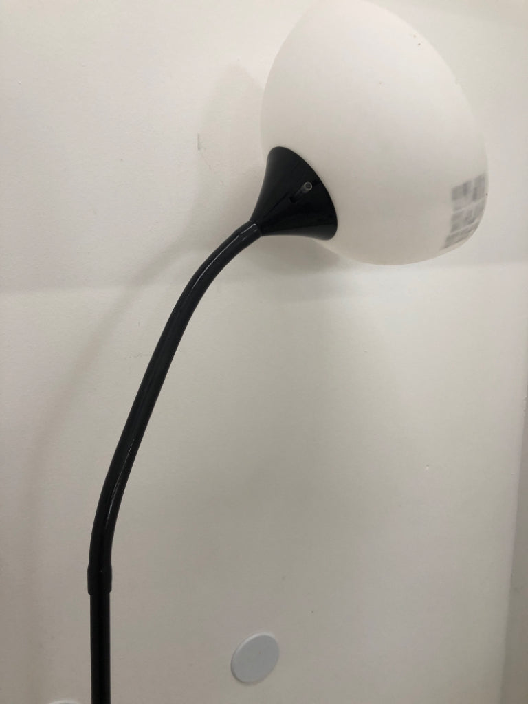 BLACK FLOOR LAMP W WHITE SHADE ADJUSTABLE HEAD.