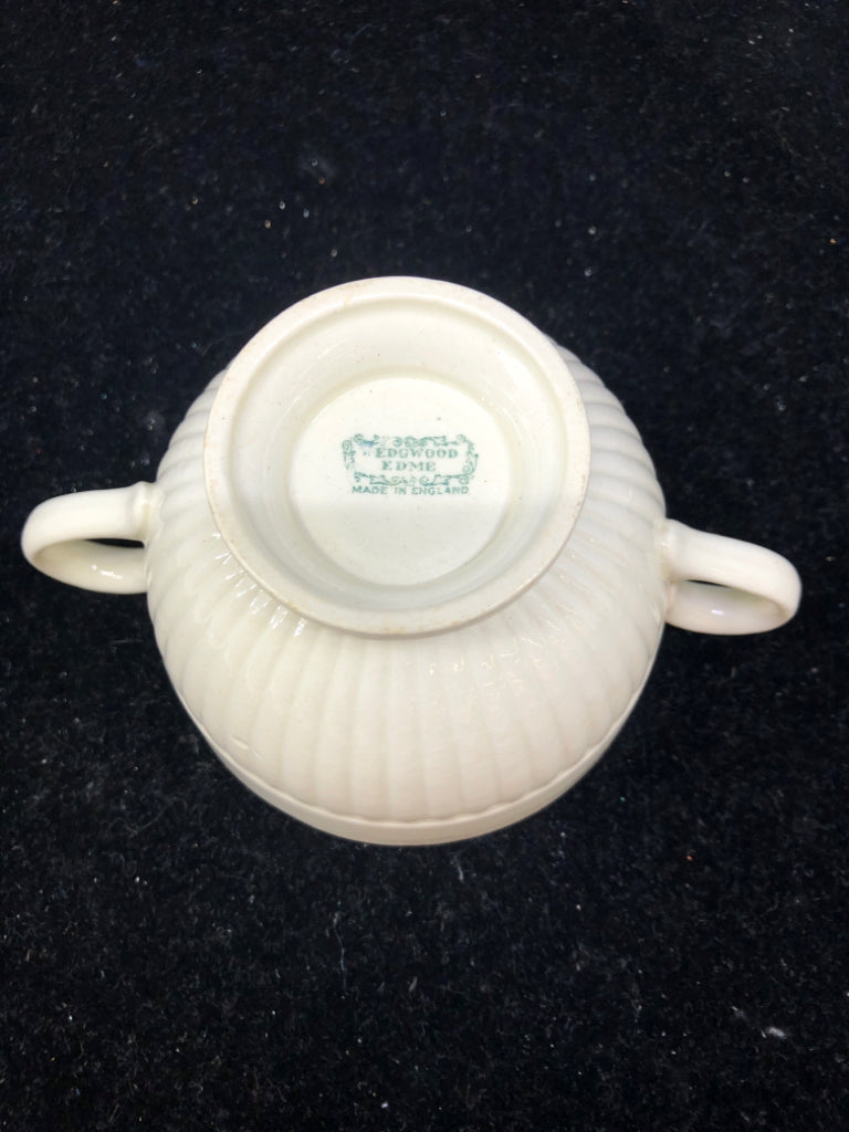 VTG WEDGWOOD RIBBED SUGAR BOWL.