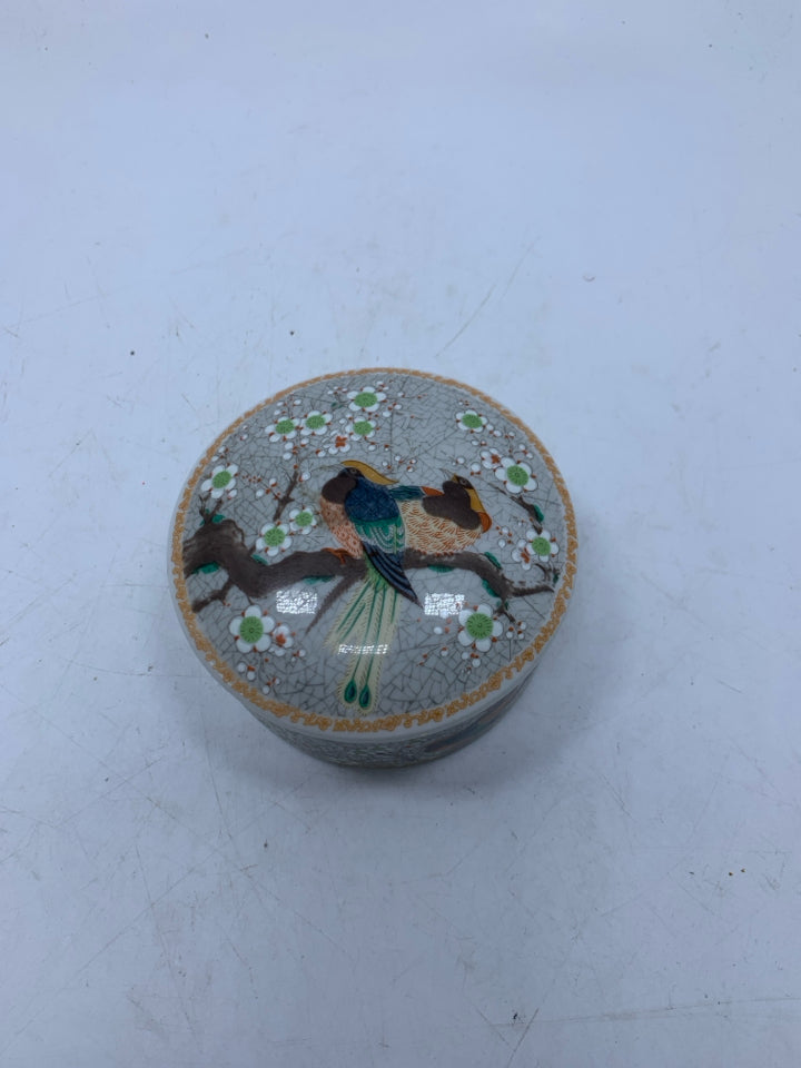 2 BIRDS ON BRANCH ROUND TRINKET BOX.
