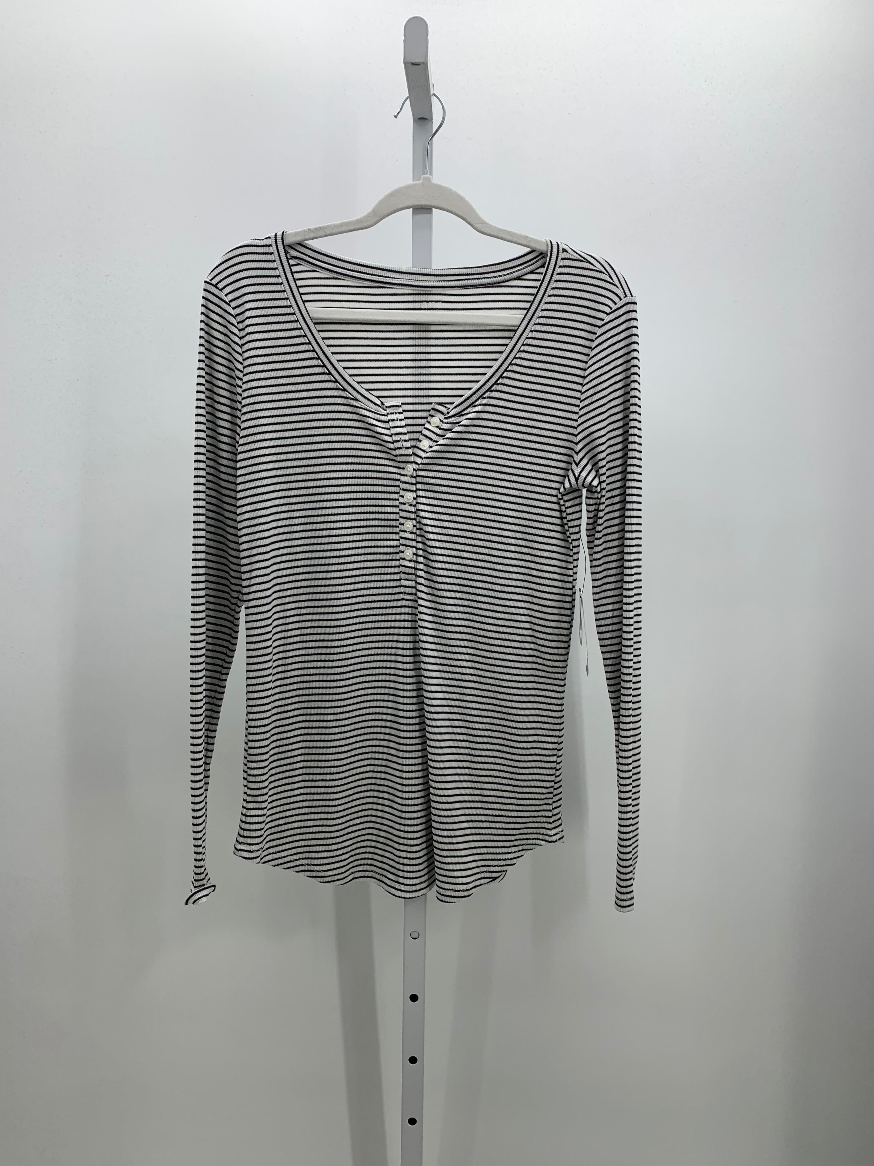 A.N.A. Size Medium Misses Long Sleeve Shirt