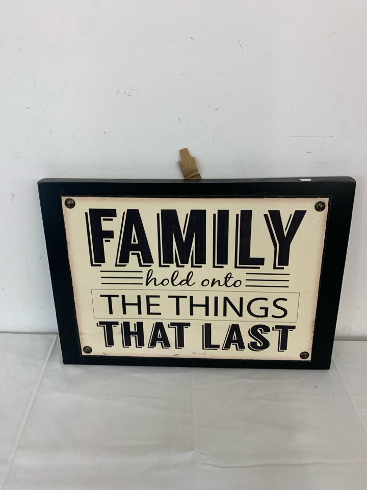 FAMILY BLACK AND WHITE WALL HANGING.