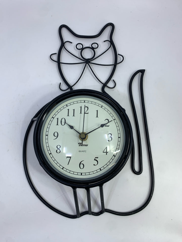 METAL CAT WALL CLOCK.