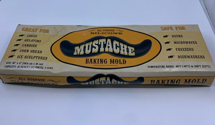 NIB SILICONE MUSTACHE BAKING MOLD.