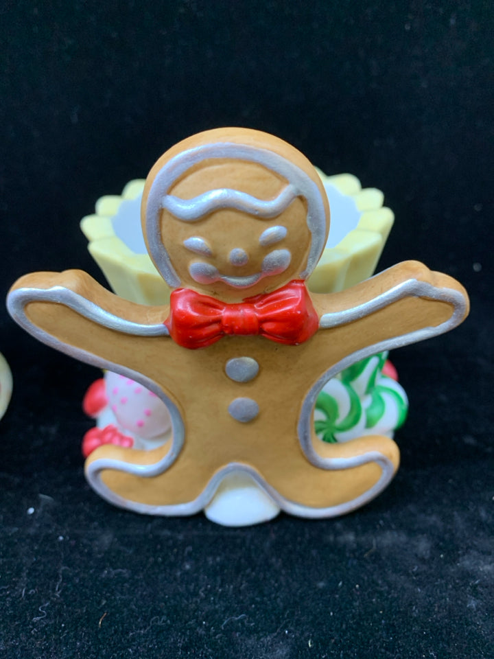 2PC GINGERBREAD TEA LIGHT HOLDERS.