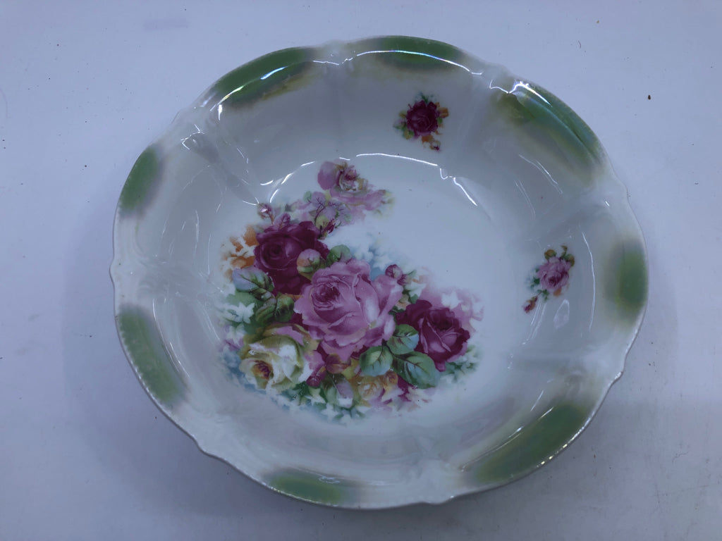 VTG PINK W GREEN ACCENT BOWL.