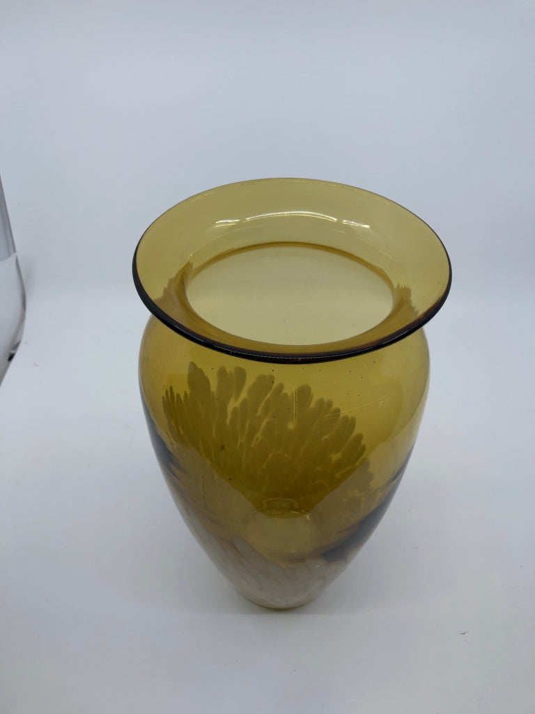 AMBER GLASS VASE W WHITE PATTER.