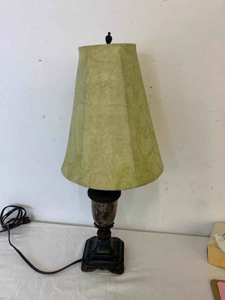 DARK BASE W/ FAUX MARBLE GREEN SHADE LAMP.