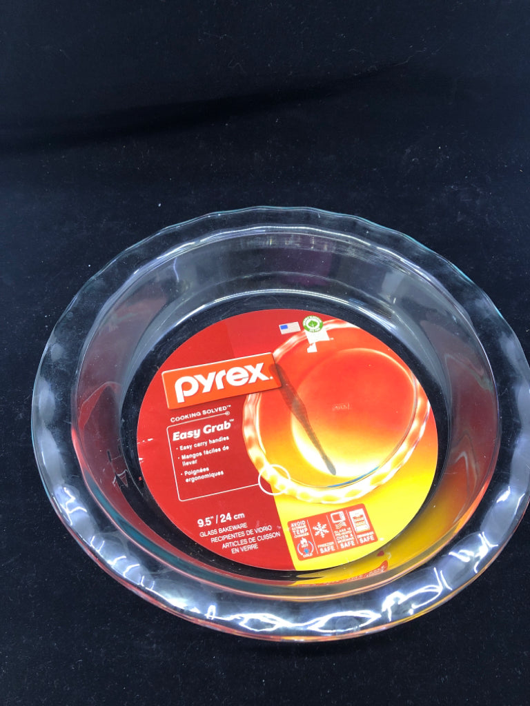 NEW PYREX PIE DISH.