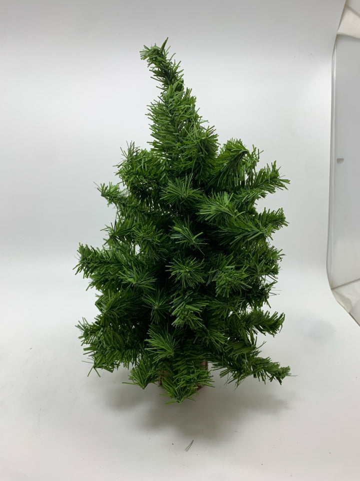 MINI CHRISTMAS TREE WOOD BASE.