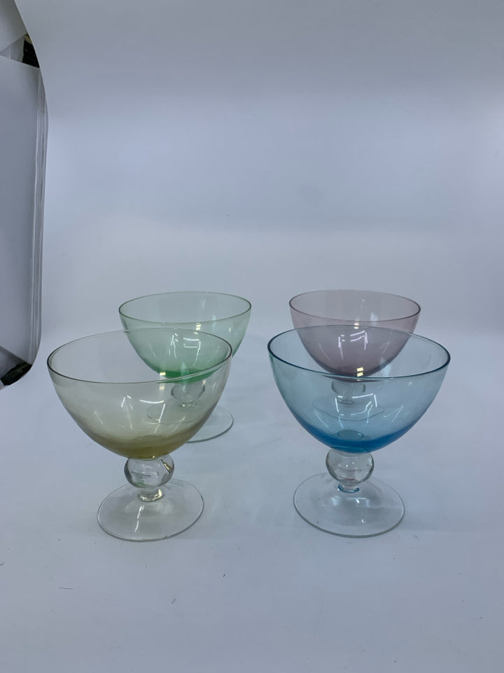 4 COLORFUL SHORT WINE GLASSES.