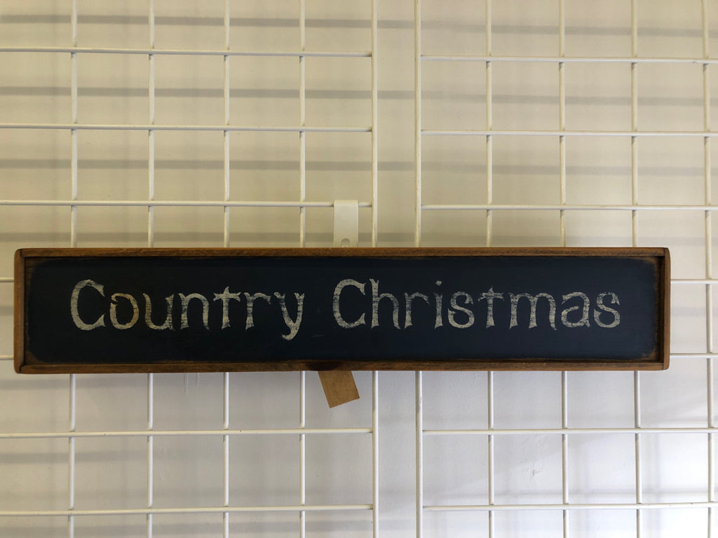 PRIMITIVE STYLE COUNTRY CHRISTMAS WALL ART.