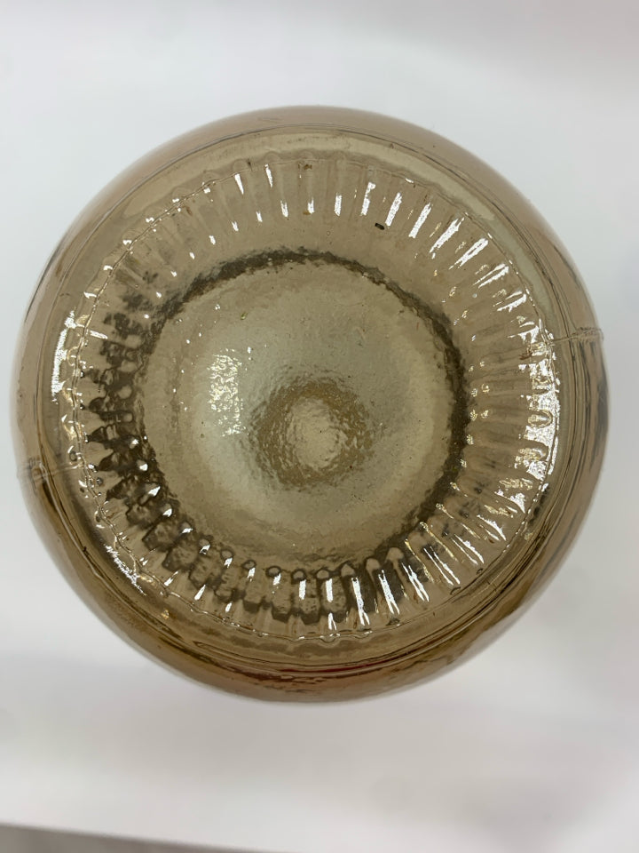 AMBER GLASS VASE.