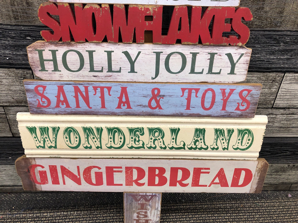 HO HO HO PEACE TREE SHAPED SIGN STAKE.