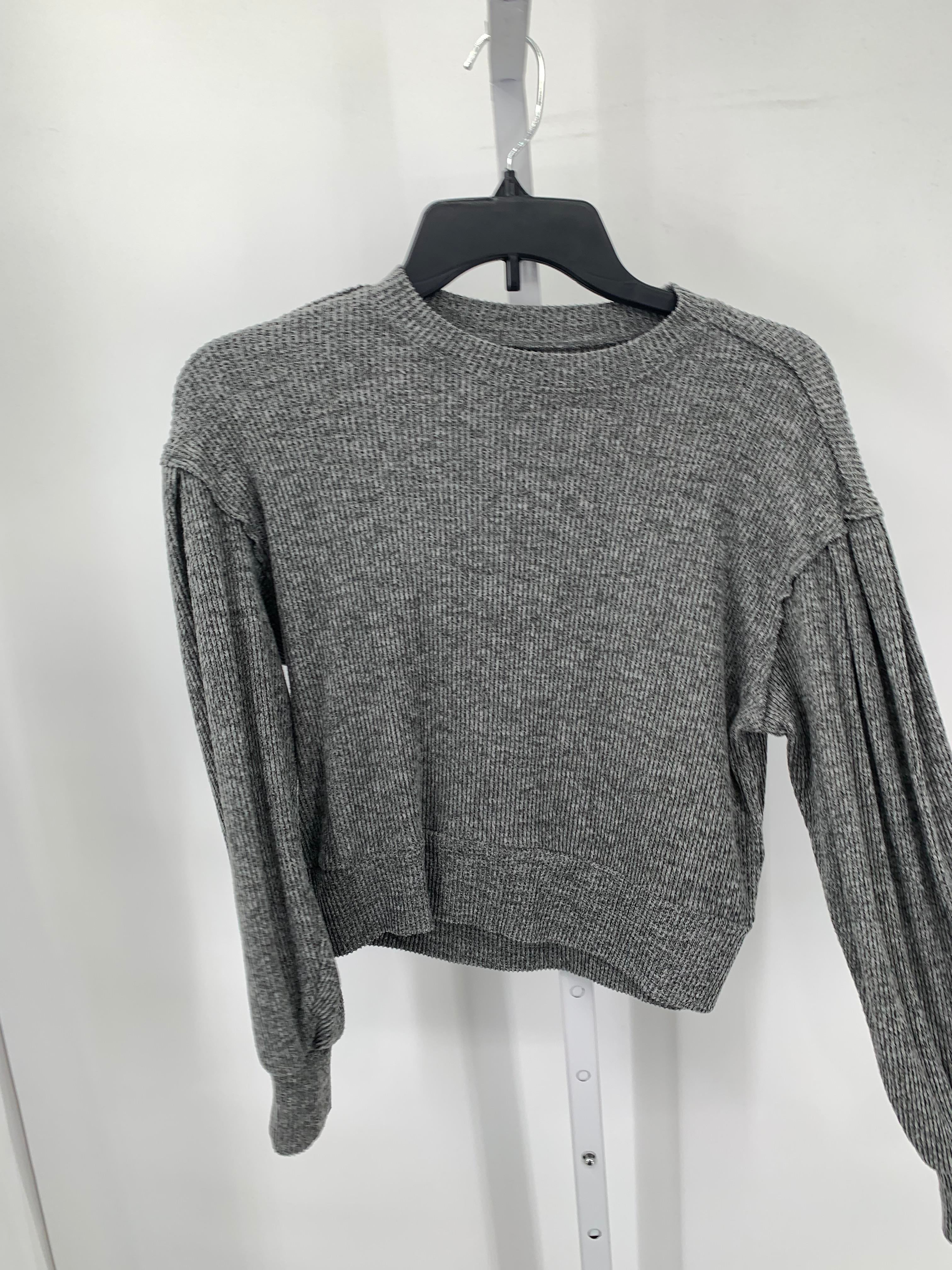 SO Size Small Juniors Long Sleeve Sweater