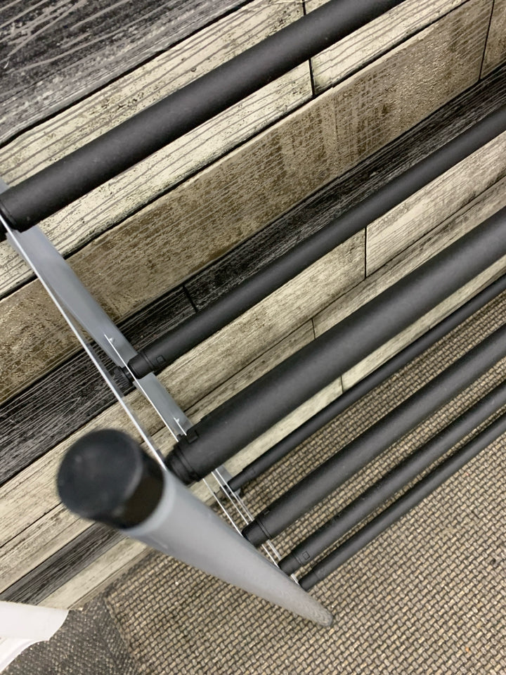 EXPANDABLE METAL SHOE RACK W/4 RACKS.