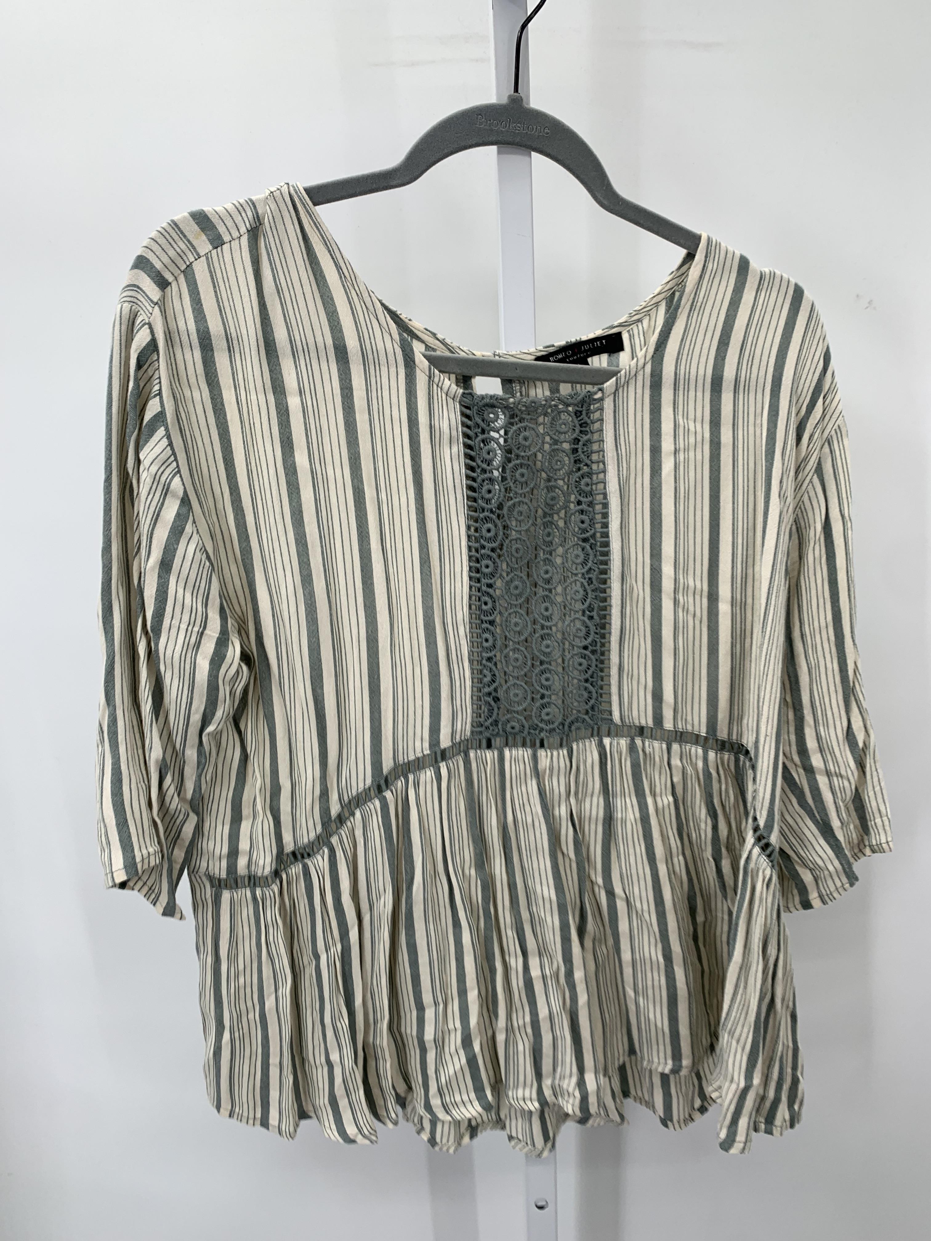 Romeo & Juliet Size Large Misses 3/4 Sleeve Shirt