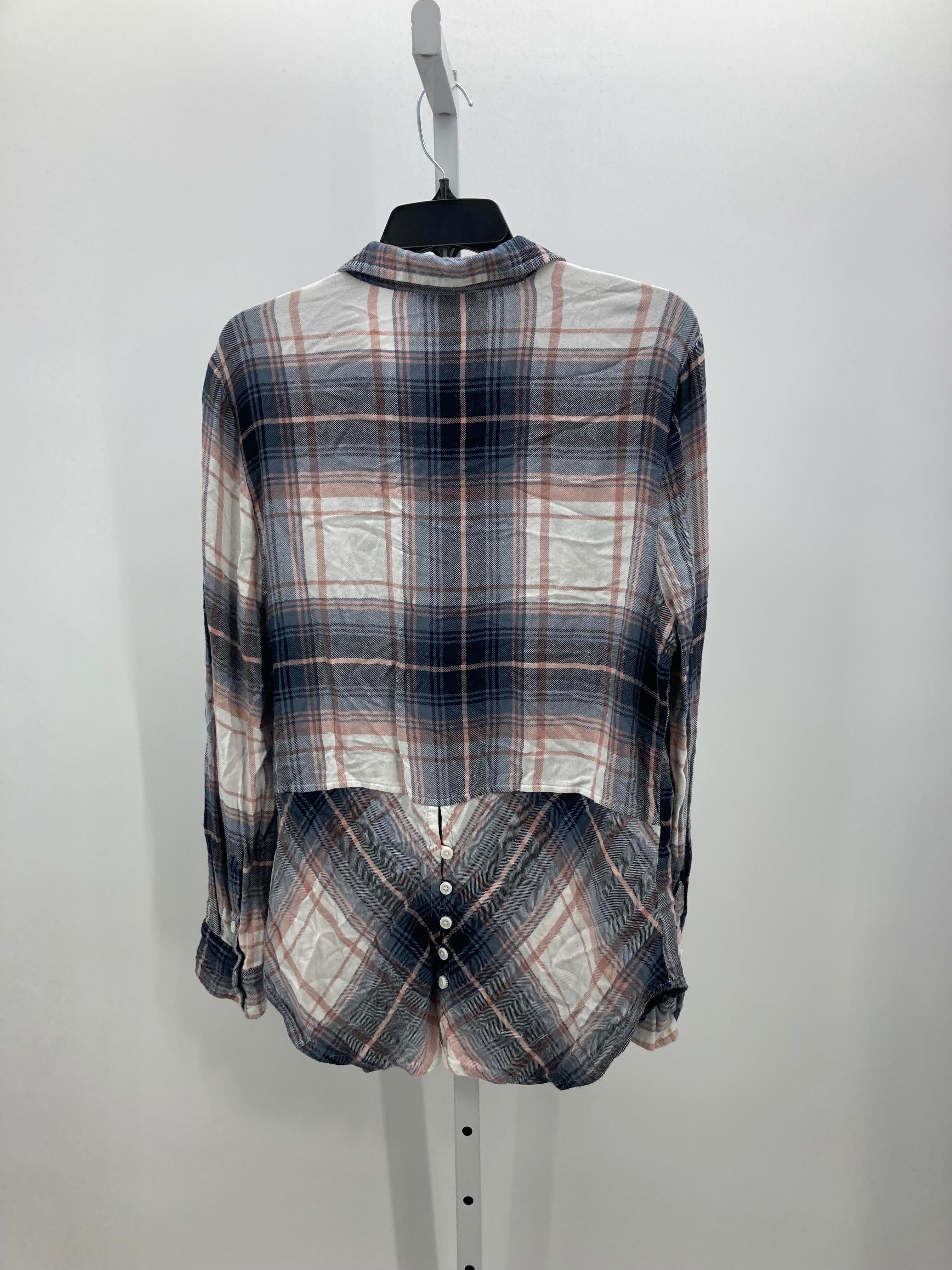 beachlunchlounge Size Medium Misses Long Sleeve Shirt
