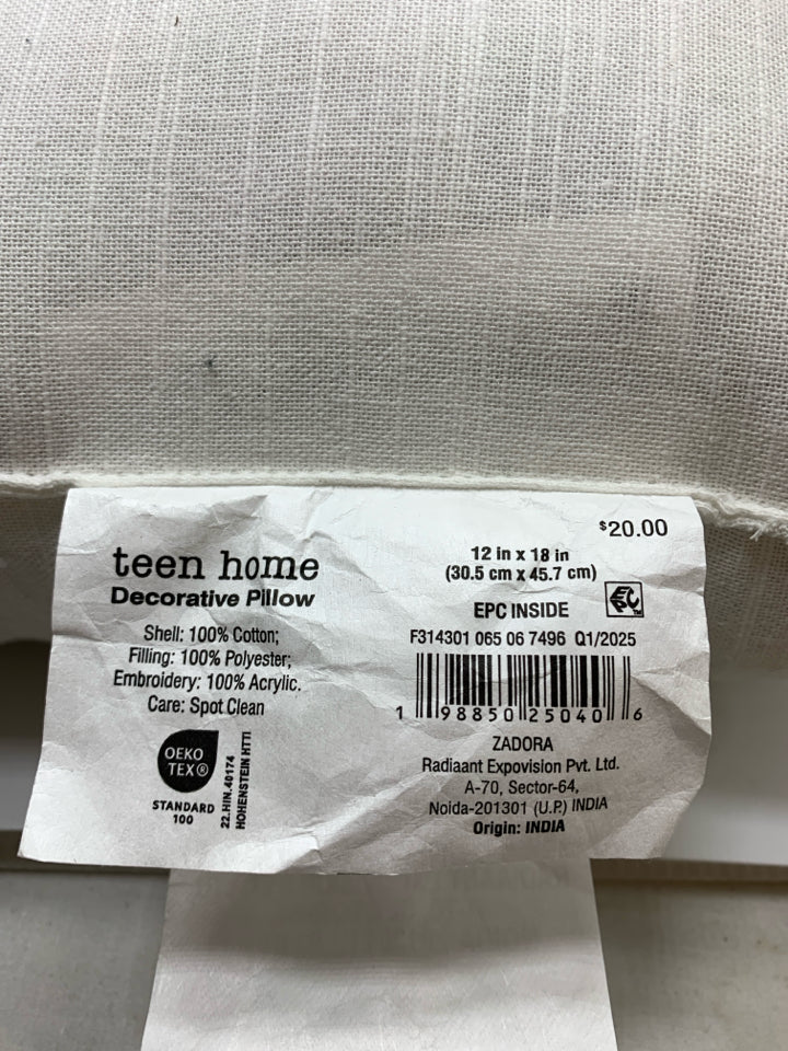NWT COLORFUL STEREO PILLOW.