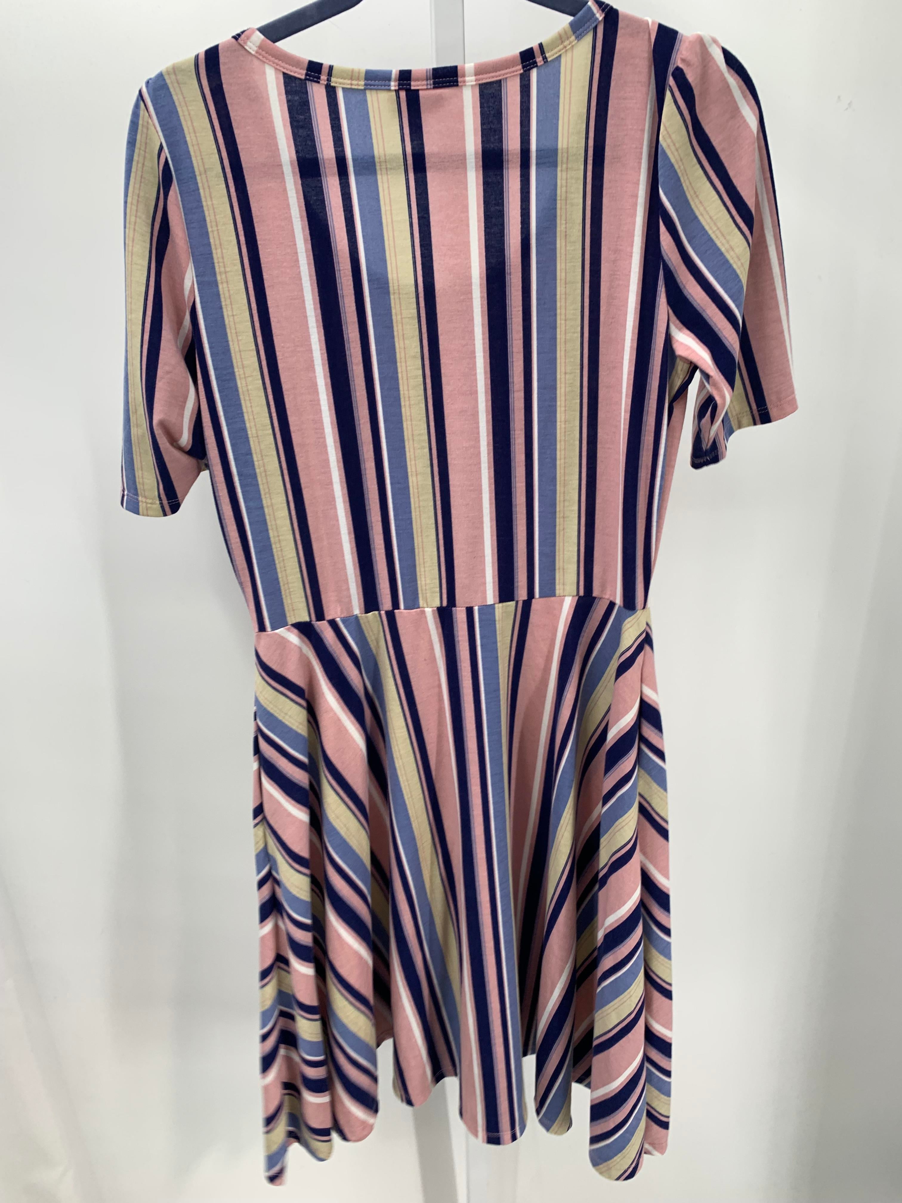 Lularoe Size Large Misses Short Sleeve Dress