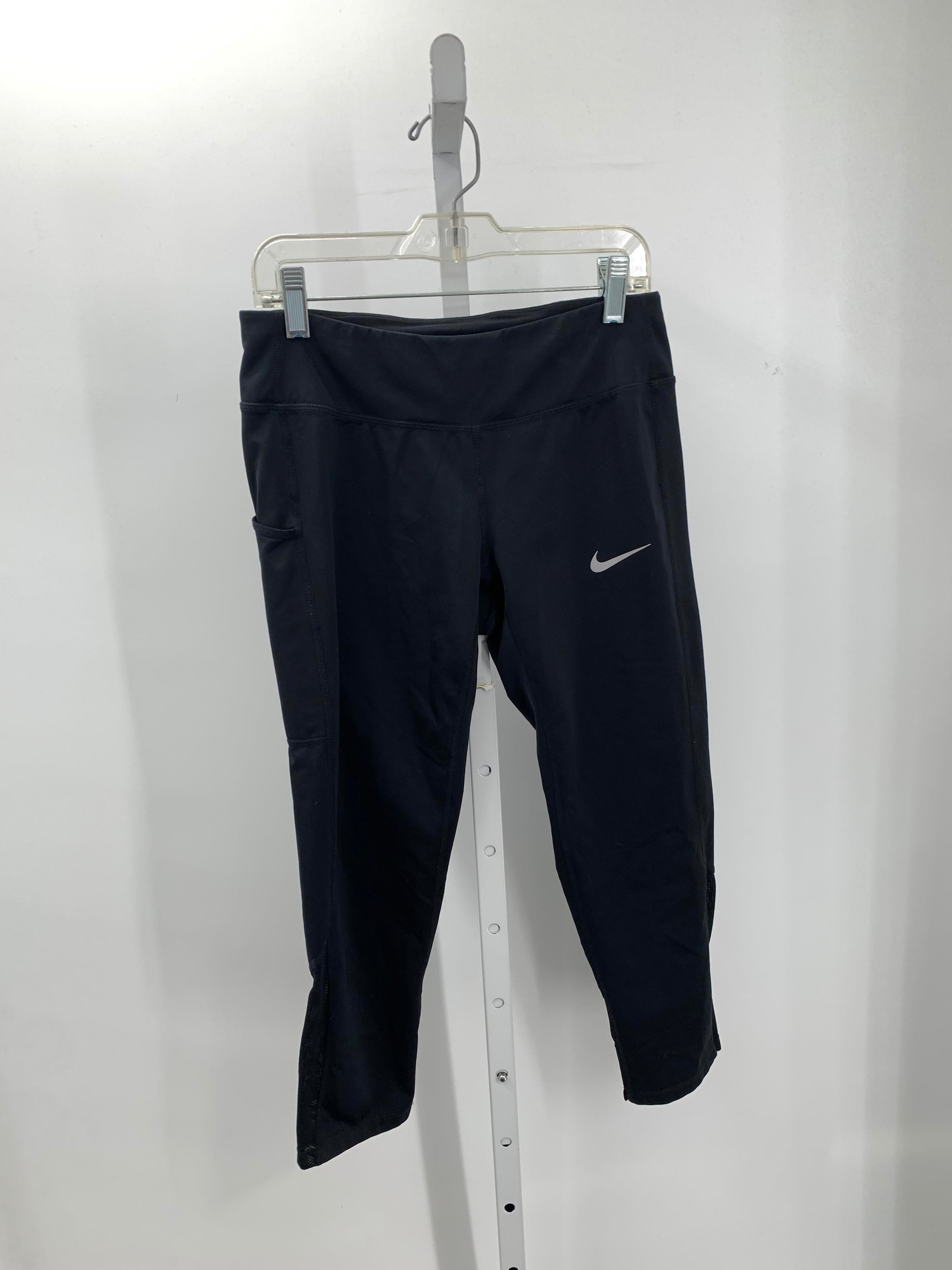 Nike Size Small Misses Leggings