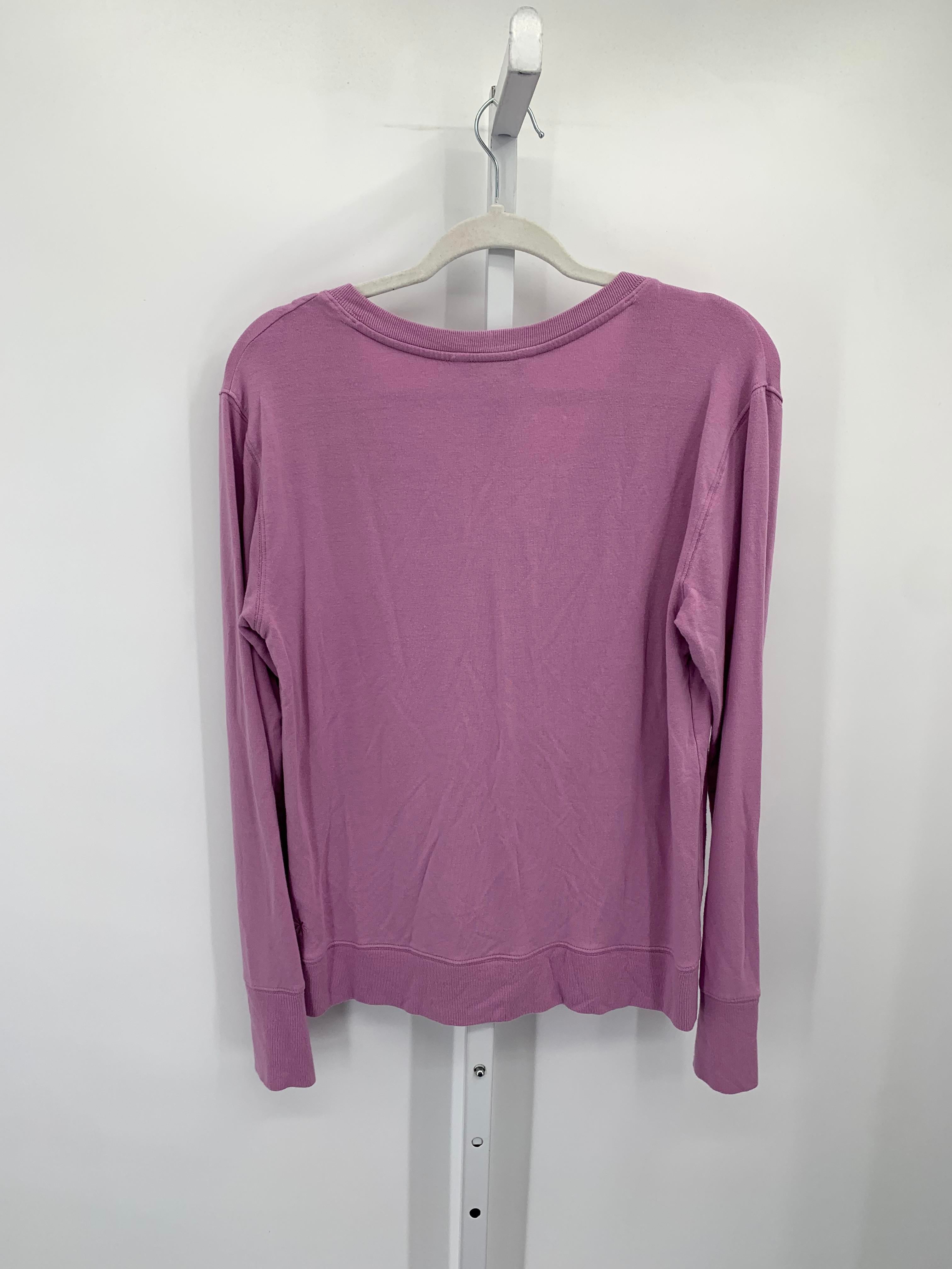 Athleta Size Medium Misses Long Sleeve Shirt